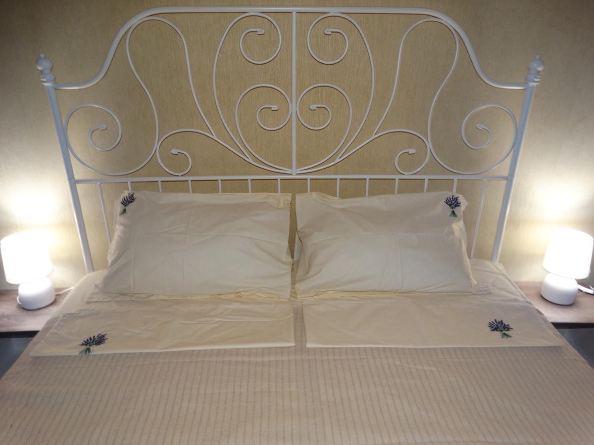 Lora Boutique Pomorie Exterior foto